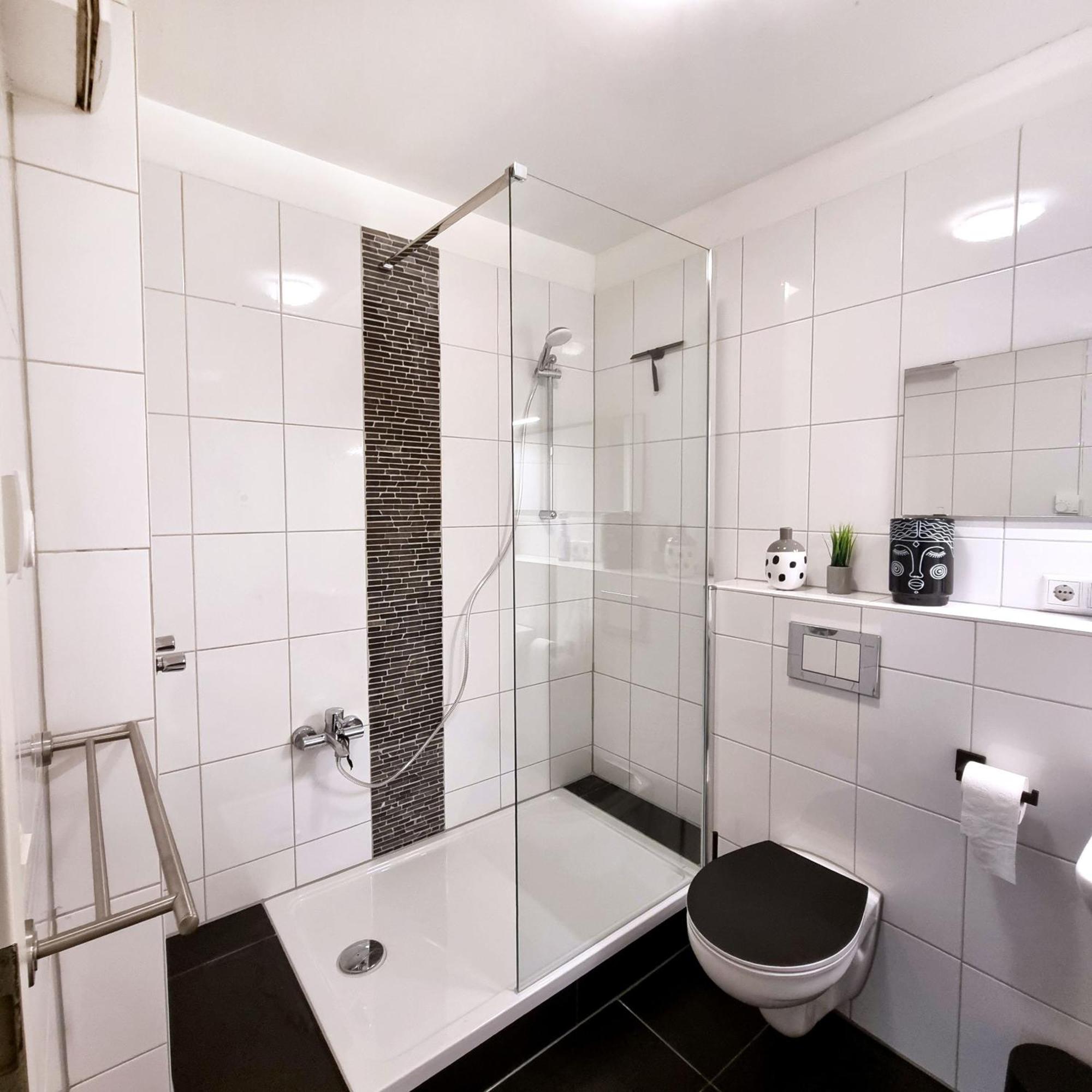 Apartment Koeln Rath Exterior foto